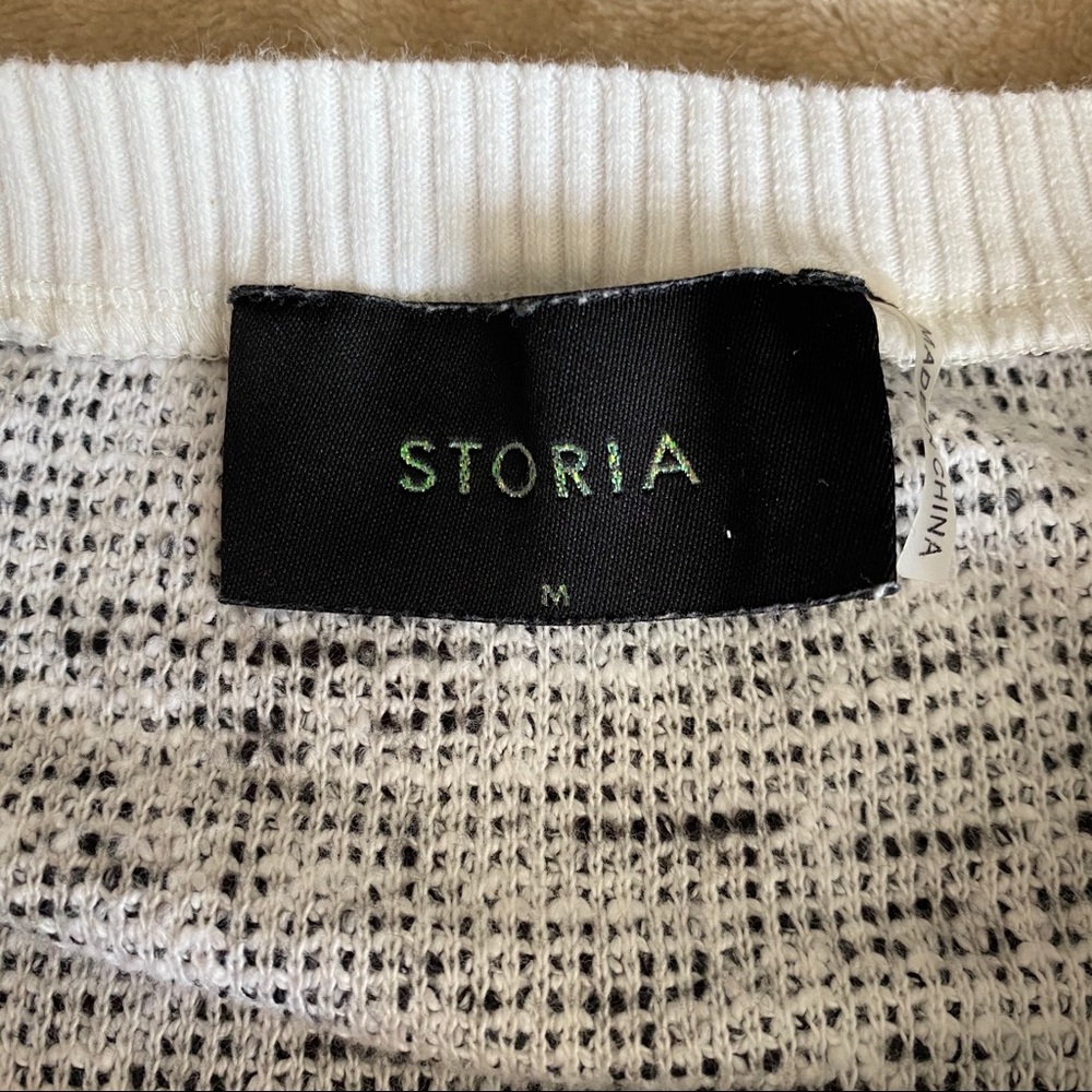 Crop Sweater - Picture 5 of 5